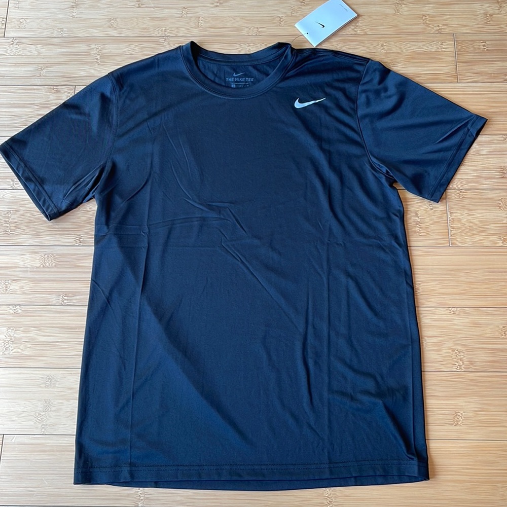 Nike Men's Dri-Fit Training T-Shirt/The Nike Tee Black size M NWT